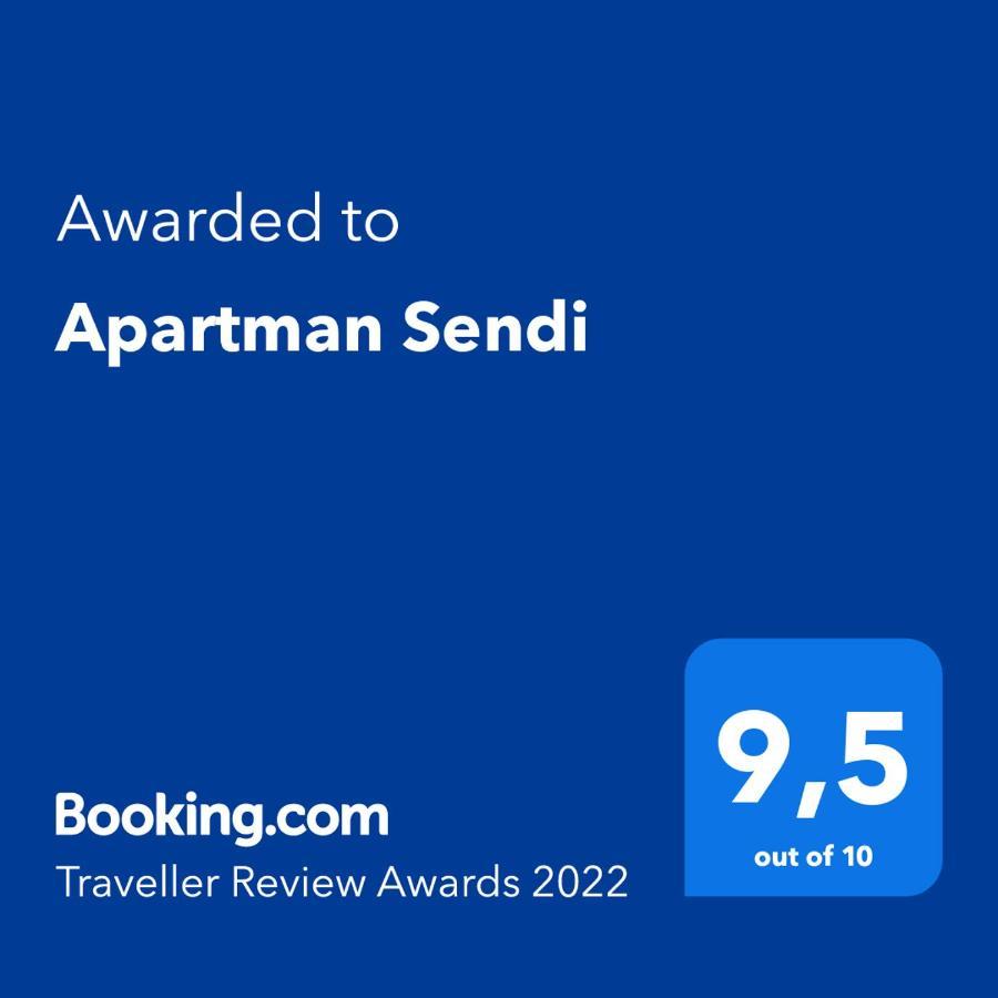 Apartman Sendi Pula Luaran gambar