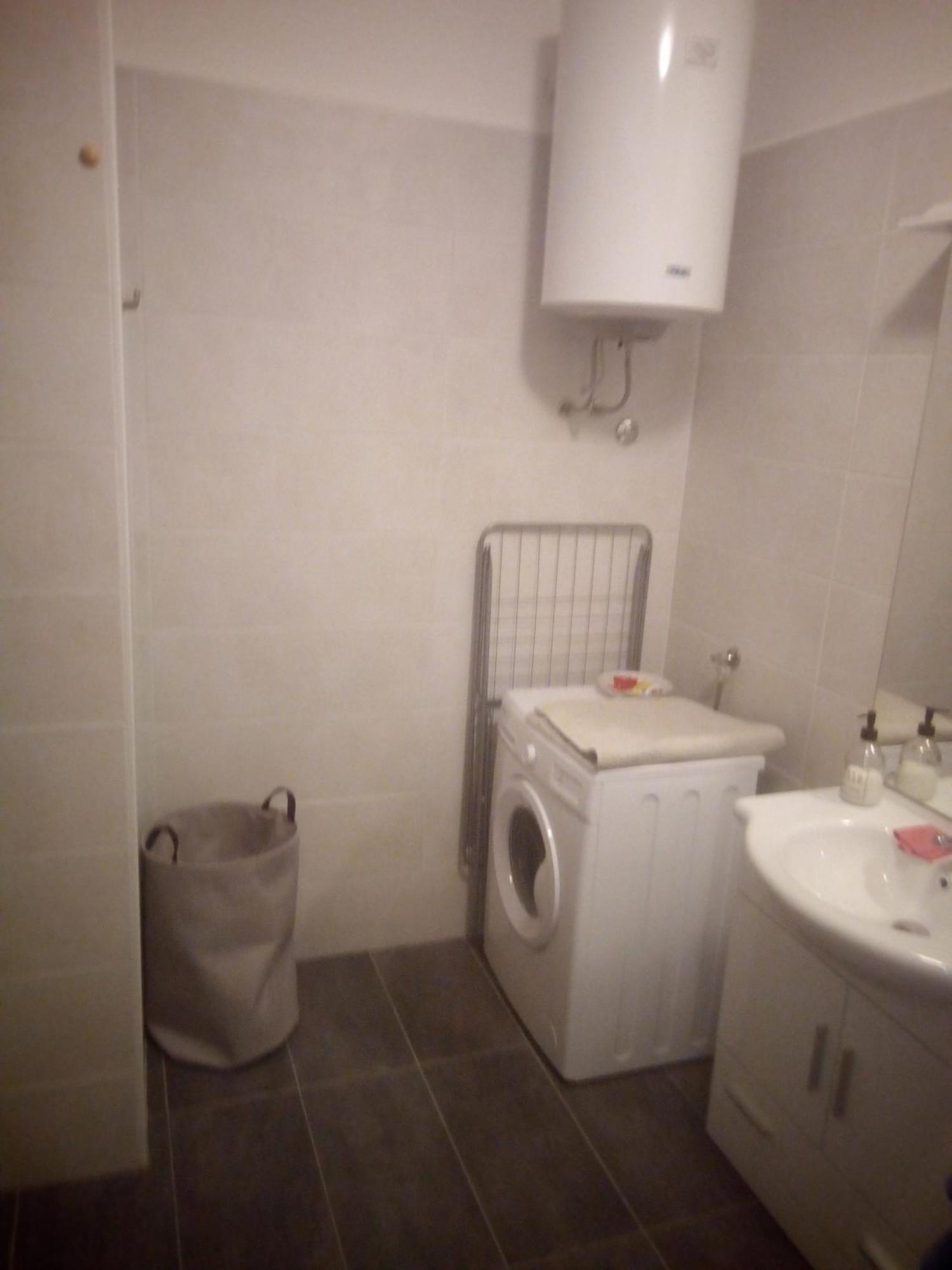 Apartman Sendi Pula Luaran gambar